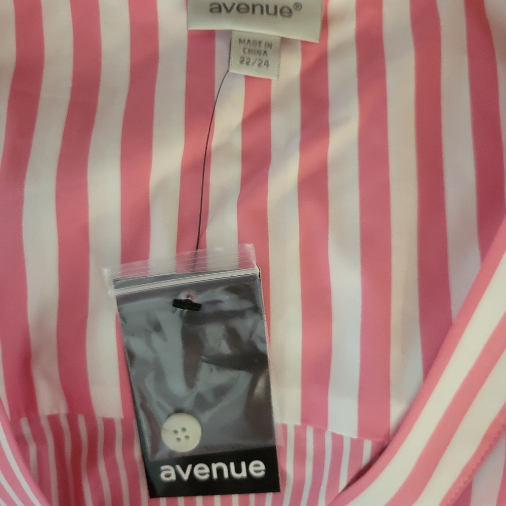 New with Tags Avenue Top